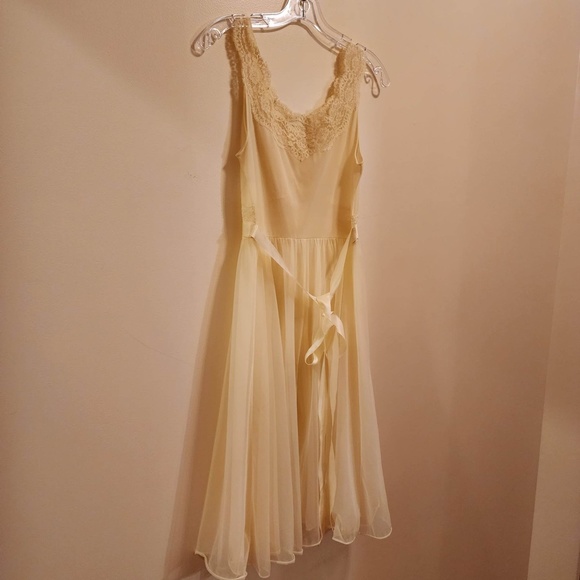 Vintage 60s 2pc Vanity Fair Peignoir Set Knee Length Nylon Chiffon Gown/Robe 32 - Picture 12 of 13